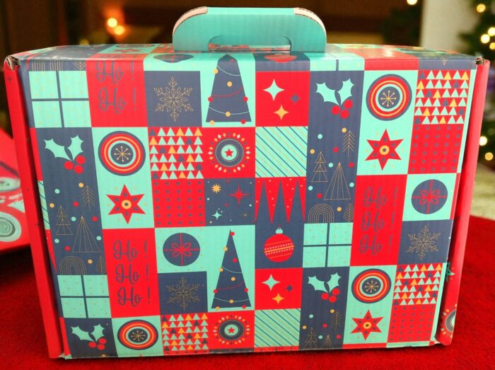 Valisette grand format carton "patchwork festif" pour un cadeau sur-mesure